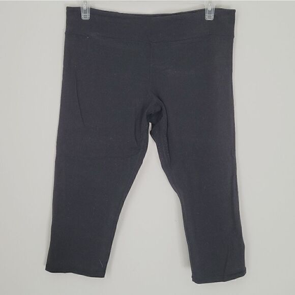 American Eagle Outfitters Pants - American Eagle Capri Leggings in Black
